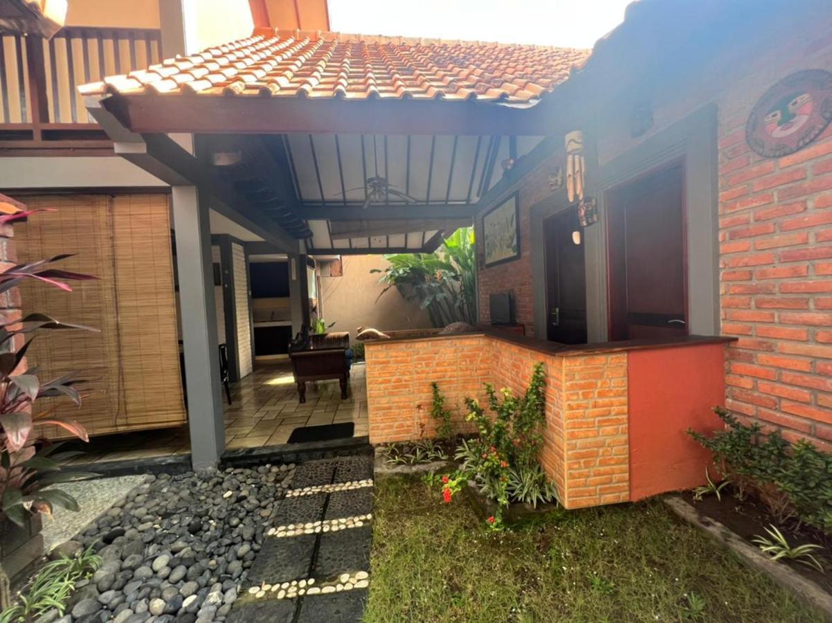 Wikarmas Villa Sanur Esterno foto